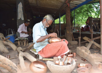 വെങ്കലത്തിന് ദൈവികത ചാര്‍ത്തുന്ന മൂശാരിമാര്‍ (വിസ്മൃതമാകുന്ന വിശ്വകർമ്മകലകൾ 3)