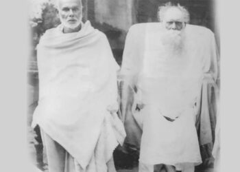 ചട്ടമ്പിസ്വാമികളുടെയുംഗുരുദേവന്റെയും മേല്‍ ജാതിചാപ്പ കുത്തുന്നവര്‍