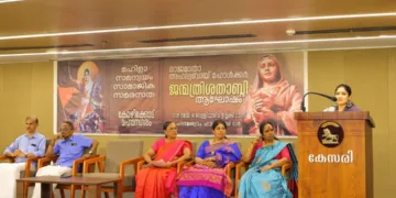 സ്ത്രീ ‘ശക്തിയെ’ സ്വയം തിരിച്ചറിയണം- അഖില ശശിധരൻ