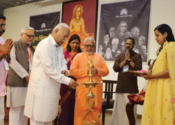 അറിവിന്റെ വെളിച്ചം തൂകി ജ്ഞാനസഭയ്ക്ക് വിജയകരമായ പര്യവസാനം