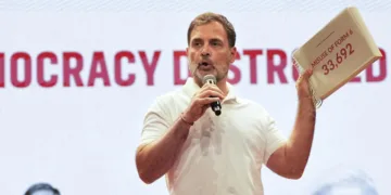 നിര്‍വീര്യമാകുന്ന നുണബോംബുകള്‍…