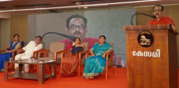 ഭാരതത്തിന്റെ അന്തഃസത്ത ഉപാസന: ആചാര്യശ്രീ രാജേഷ്