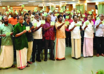 നൂറ് പ്രമുഖര്‍ കേസരി വരിക്കാരായി- അവിസ്മരണീയ അനുഭവമായി കേസരിക്കൂട്ടം