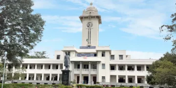 ഇത് കേരളമാണ് സഖാവേ, ഇവിടെ ഡോക്ടറേറ്റ് മാനദണ്ഡം വേറെയാണ്