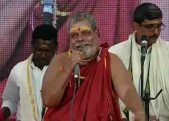 പരമപവിത്രമതാമീ മണ്ണില്‍ ഭാരതാംബയെ പൂജിക്കാന്‍