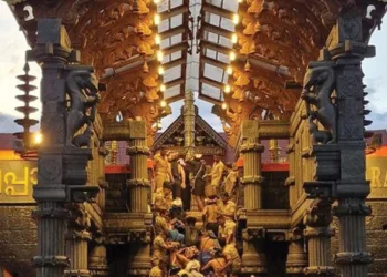 പൂങ്കാവനത്തിന്റെ ശോഭയില്‍