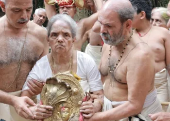 മണ്ണാറശാല ആയില്യവും പുള്ളുവന്‍ പാട്ടുകളും