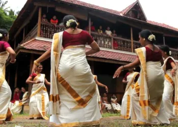 തിരുവാതിരക്കൈത്താളത്തില്‍ സിനിമാഗാനങ്ങള്‍