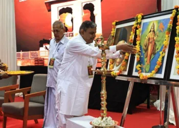 രാഷ്ട്രീയരംഗം മൂല്യവത്താകാന്‍ വ്യക്തിഗുണമുള്ളവര്‍ കടന്നുവരണം : ദത്താത്രേയ ഹൊസബാളെ