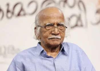പി.നാരായണക്കുറുപ്പിന് ആദരാഞ്ജലി അർപ്പിച്ച് ആര്‍.എസ്.എസ്.