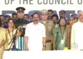 വന്ദേമാതരത്തെ വെട്ടിമുറിക്കുന്നവര്‍