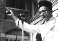 ചരിത്രം ഉയർത്തുന്ന ചോദ്യങ്ങൾ