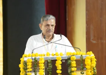 തൊഴിലാളികൾ ശക്തരായാൽ സമൂഹവും ഭാവിയും ശക്തമാകും: ദത്താത്രേയ ഹൊസബാളെ